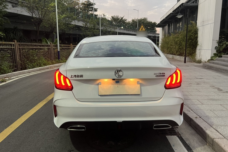 MG 5 2021 car image #5