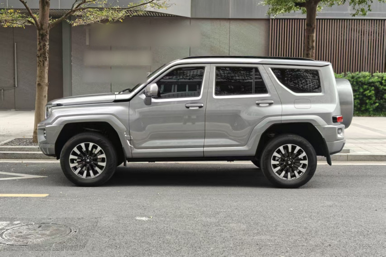 Tank 700 New Energy 2025 car image #5