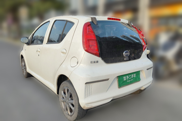 BYD e1 2019 #5 BYD e1 2019 car image #5