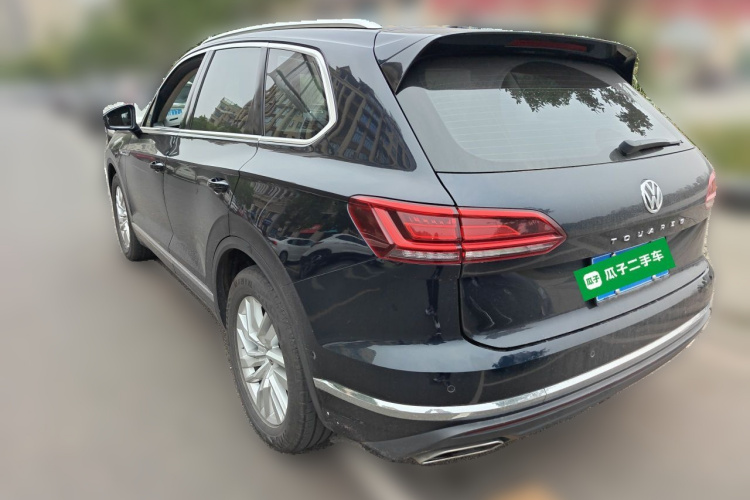 Volkswagen Touareg 2019 car image #5