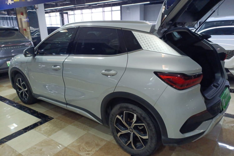 比亚迪 元PLUS 2022 汽车图片 #5