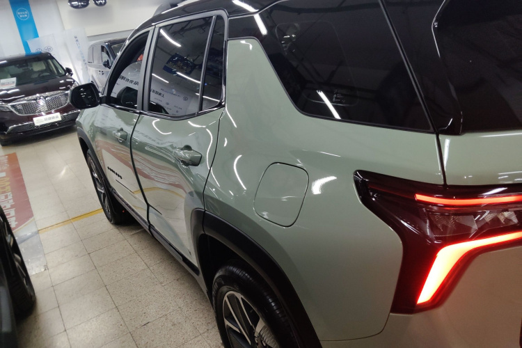 Chevrolet Equinox Plus 2024 car image #5