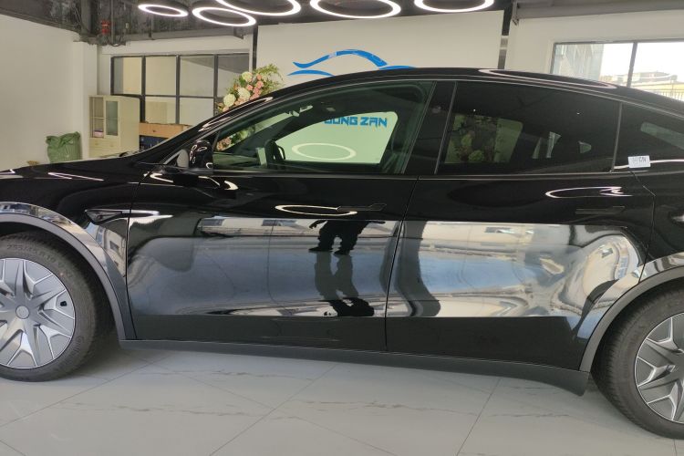 特斯拉 Model Y L 2025 汽车图片 #5