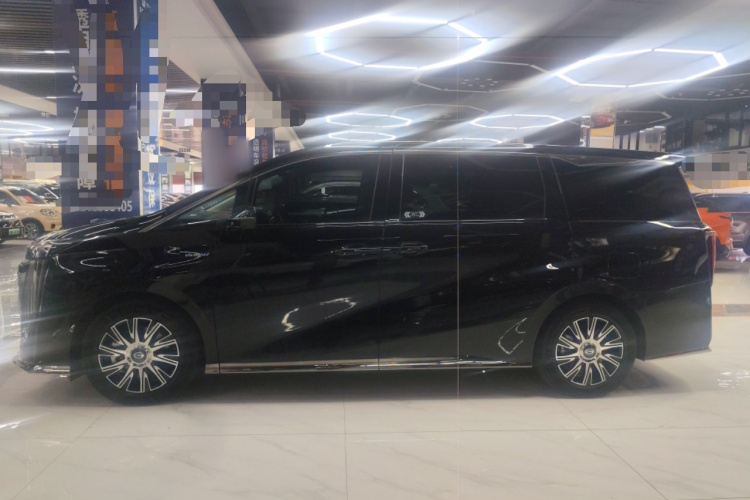 GAC Trumpchi E9 2023 #5 GAC Trumpchi E9 2023 car image #5