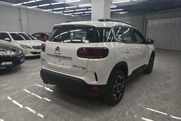 Citroen C5 AIRCROSS car image #5