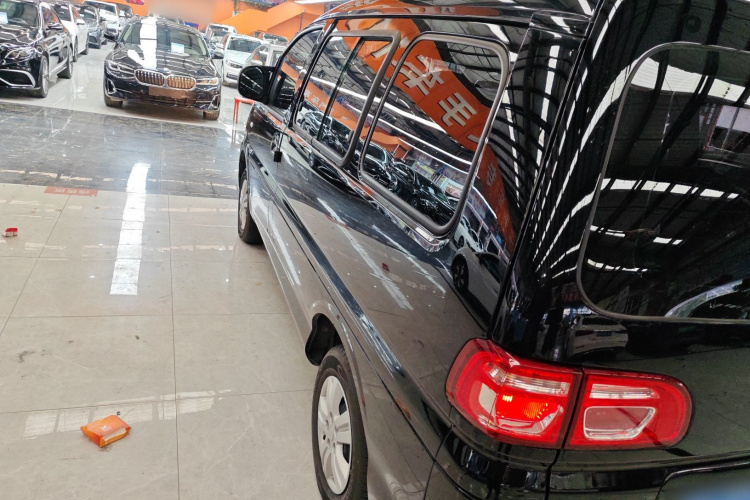 Forthing Lingzhi 2024 immagine di auto #5