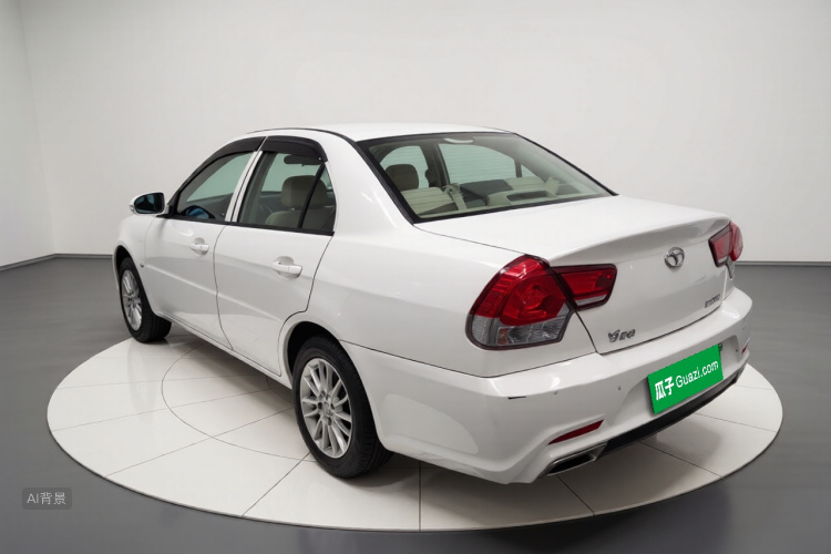 Soueast V3 Lingyue 2017 car image #5