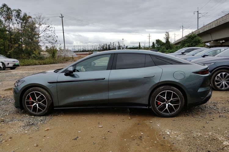 BYD HanL 2025 изображение автомобиля #5