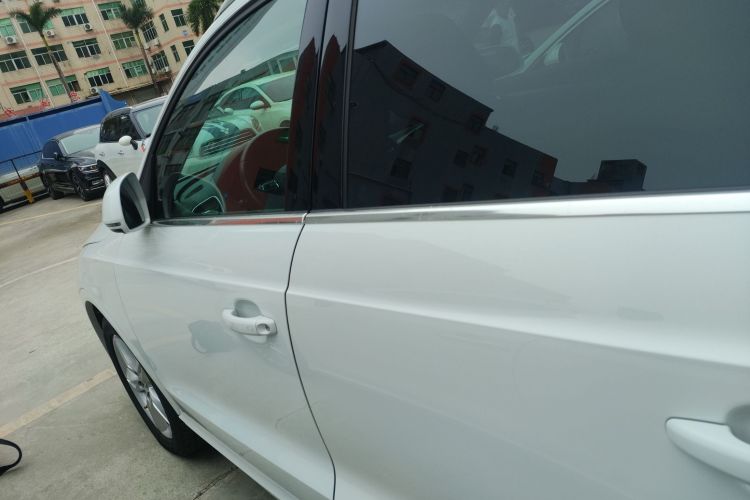 Audi Q3 2017 #5 Audi Q3 2017 car image #5