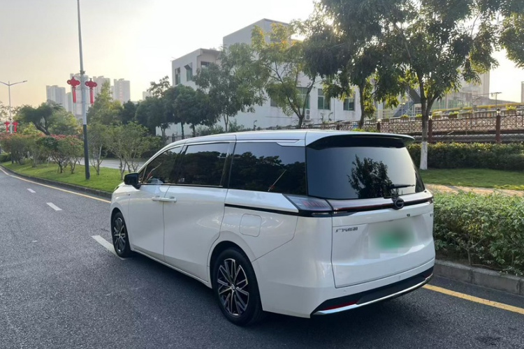 GAC Trumpchi E8 New Energy 2023 car image #5