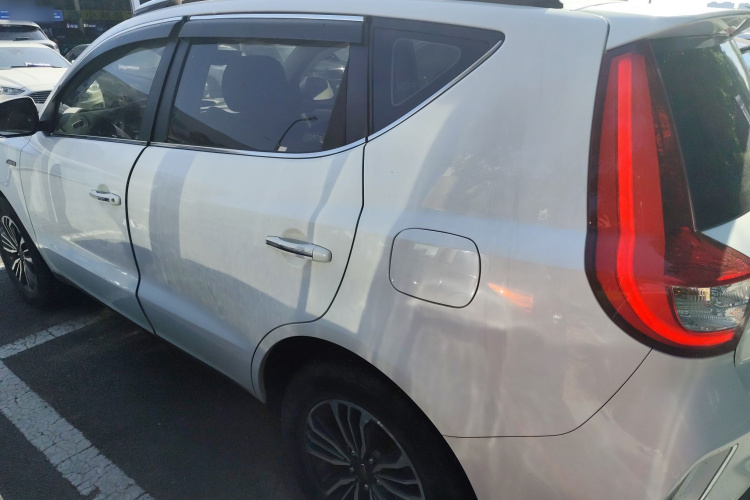 GEELY Vision X6 2018 image de voiture #5