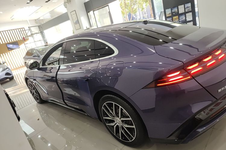 Denza Z9 2024 immagine di auto #5