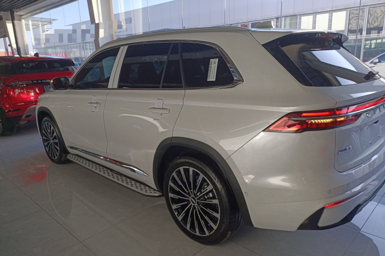 GEELY Monjaro 2025 car image #5