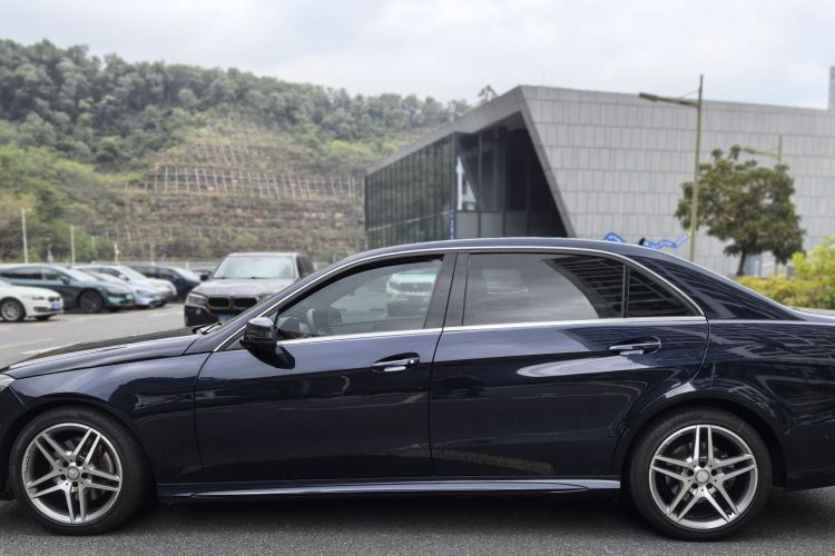 Mercedes-Benz E Class 2015 car image #5