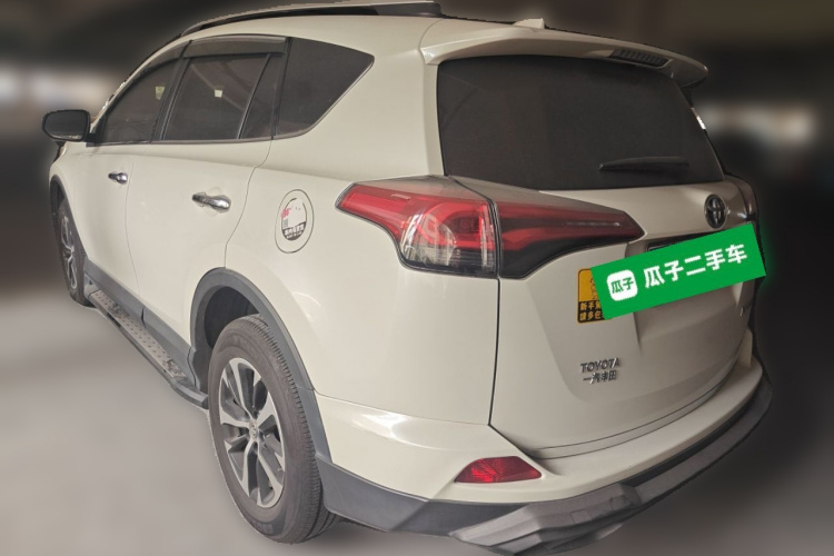 Toyota RAV4 2016 #5 Toyota RAV4 2016 car image #5