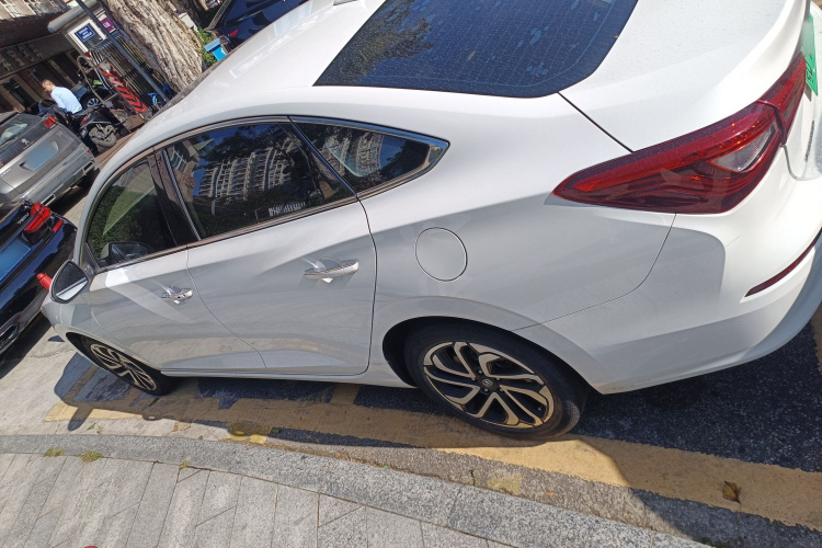 Changan Eado EV 2019 image de voiture #5