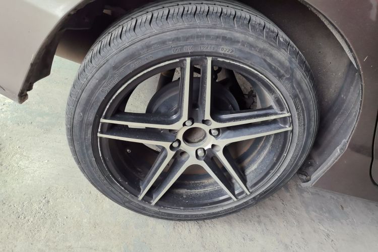 Honda Greiz 2018 صورة سيارة #5