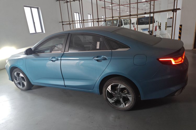 GEELY Emgrand L HiP 2023 car image #5