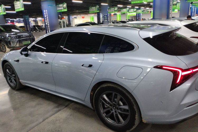 哪吒汽车 哪吒S猎装 2025 汽车图片 #5