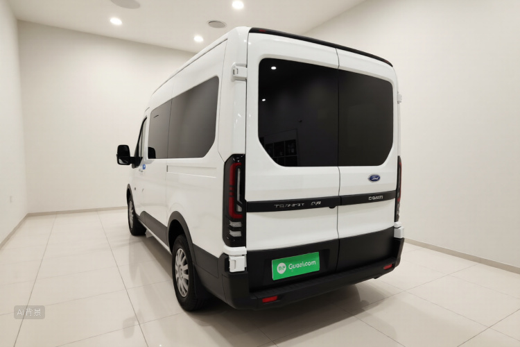 Ford Transit T8 2025 #5 Ford Transit T8 2025 car image #5