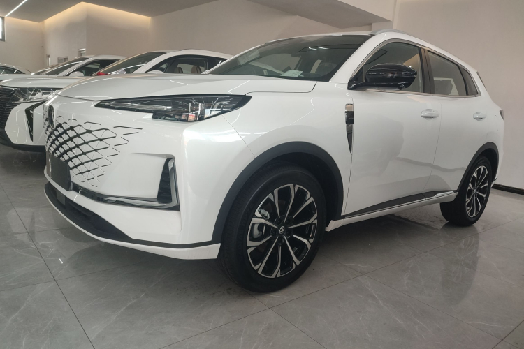 Changan 2025 car image #5