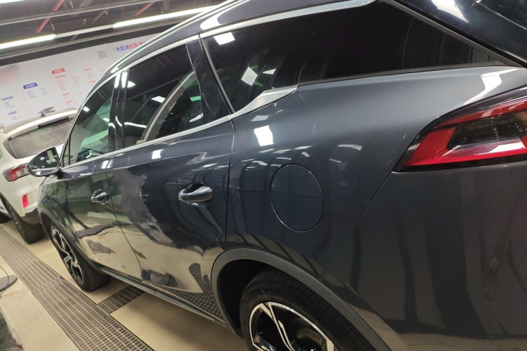 BYD Tang New Energy 2022 #5 BYD Tang New Energy 2022 car image #5