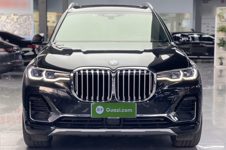 BMW X7 2020 car image #5