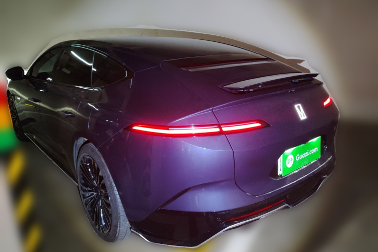 Avatr 12 2024 car image #5