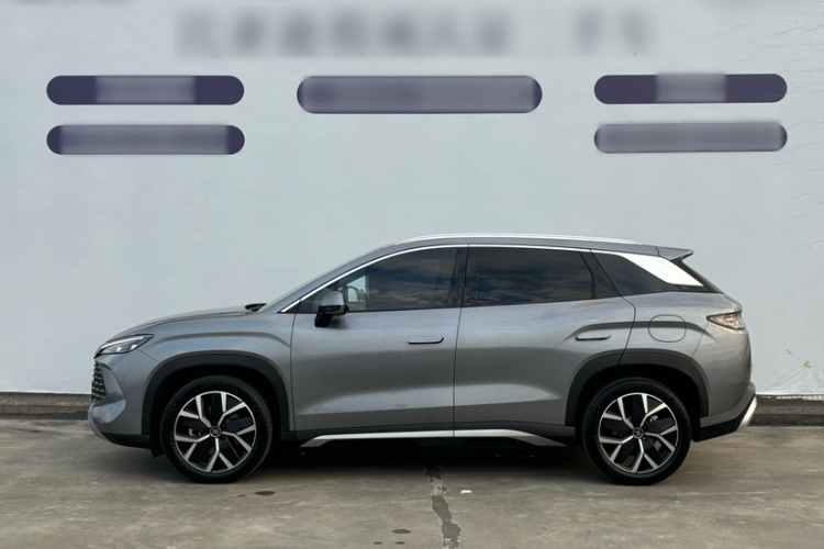 BYD SongL DM-i 2024 car image #5