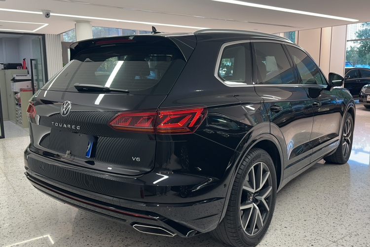Volkswagen Touareg 2021 car image #5