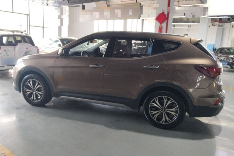 Hyundai Santa Fe 2016 car image #5