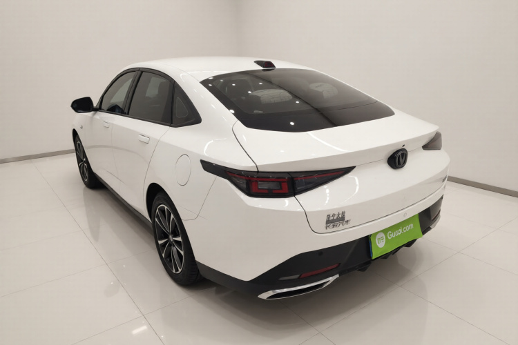 Changan Lamore 2023 #5 Changan Lamore 2023 car image #5