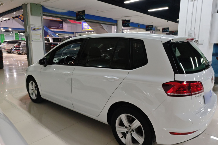 Volkswagen Golf Sportsvan 2018 #5 Volkswagen Golf Sportsvan 2018 car image #5