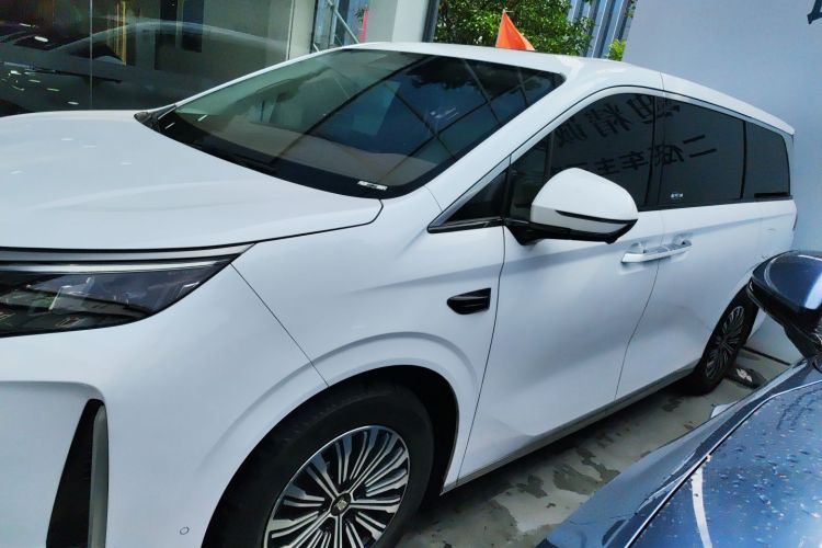 BYD Xia 2024 car image #5