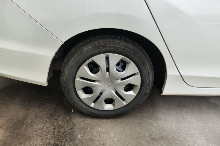 Honda Greiz 2018 car image #5