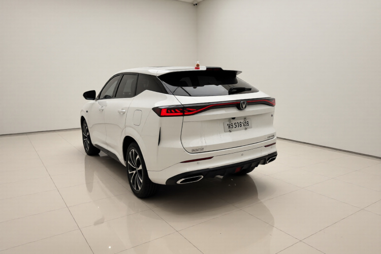 Changan UNI-Z PHEV 2024 #5 Changan UNI-Z PHEV 2024 immagine di auto #5