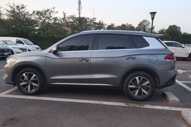 BYD Song Pro New Energy 2024 car image #5