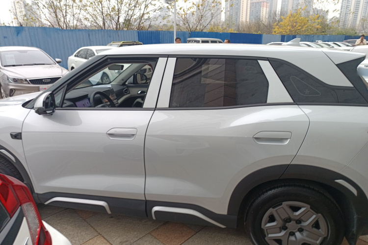 BYD YuanUP 2025 #5 BYD YuanUP 2025 car image #5