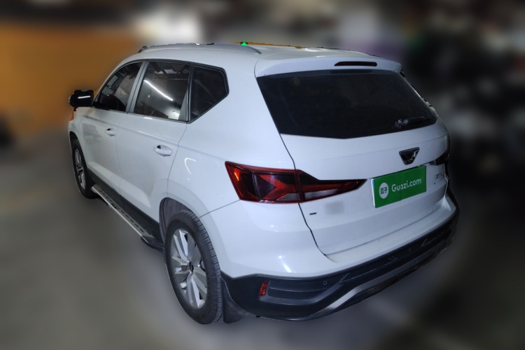 VS5 2019 car image #5