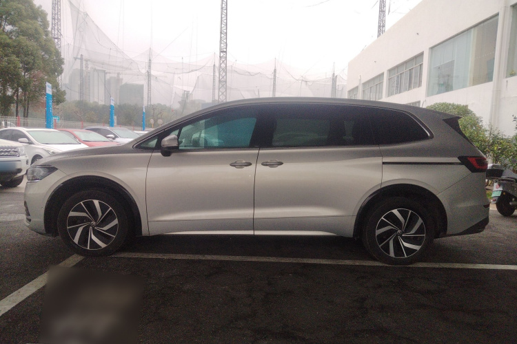 Volkswagen Viloran 2023 #5 Volkswagen Viloran 2023 immagine di auto #5