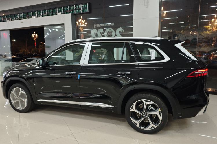 GEELY Monjaro 2025 car image #5