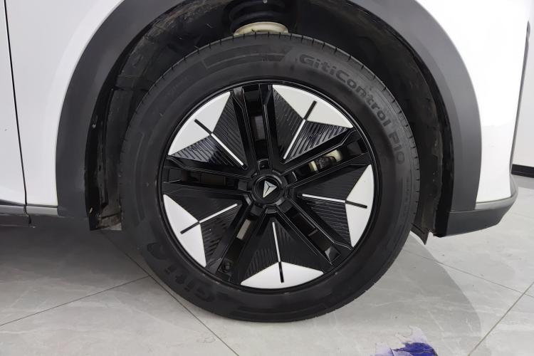 Deepal S07 2023 #5 Deepal S07 2023 car image #5