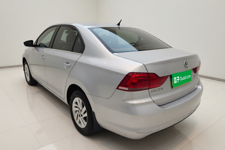 Santana 2021 car image #5