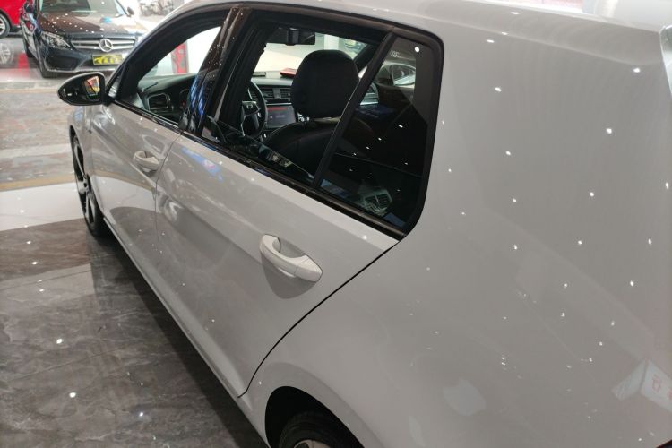 Volkswagen GolfGTI 2016 car image #5