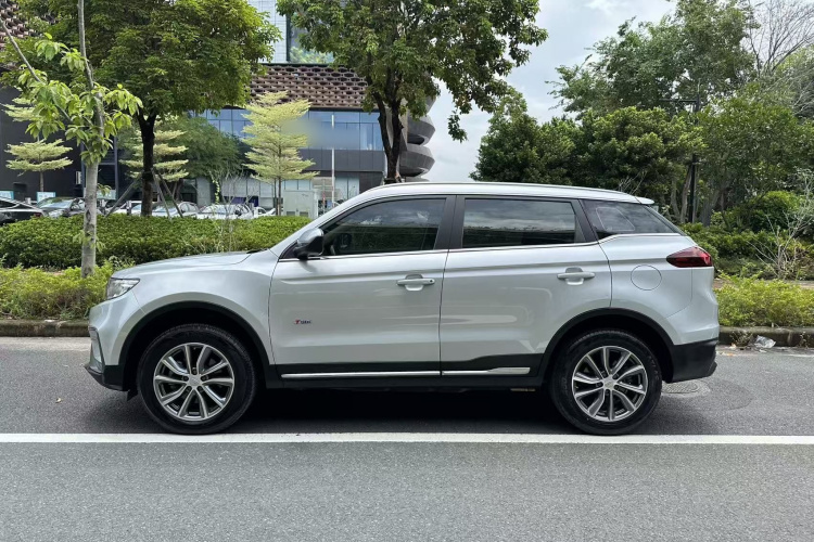 GEELY Boyue 2020 #5 GEELY Boyue 2020 car image #5