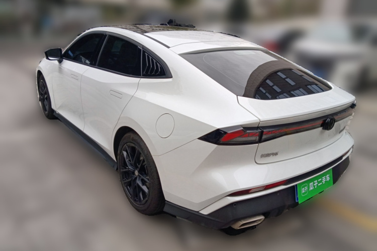 Changan UNI-V 2024 car image #5