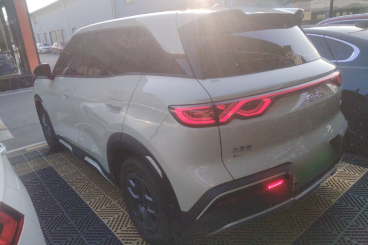 BYD YuanUP 2025 #5 BYD YuanUP 2025 car image #5