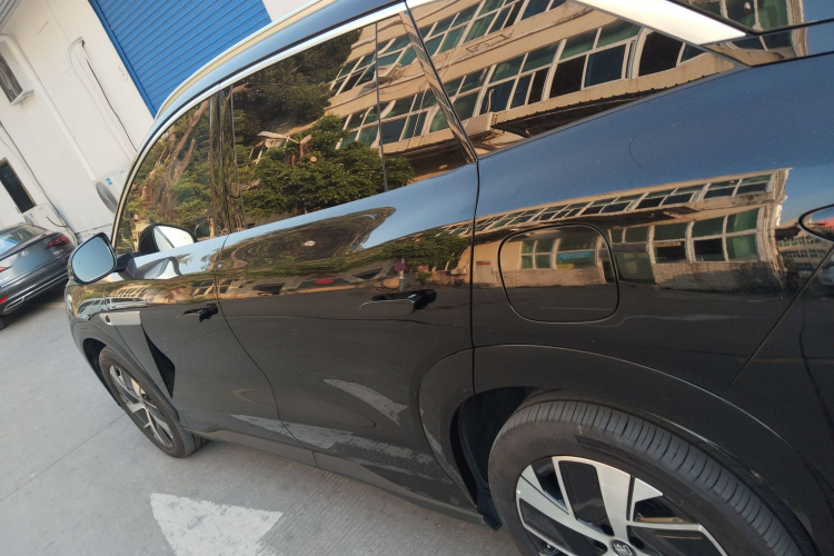 BYD Tang L 2025 car image #5