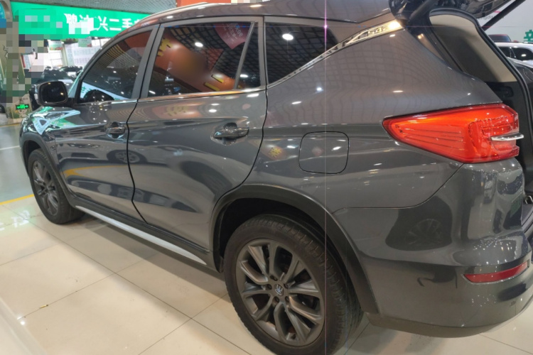 BYD Song New Energy 2019 #5 BYD Song New Energy 2019 car image #5