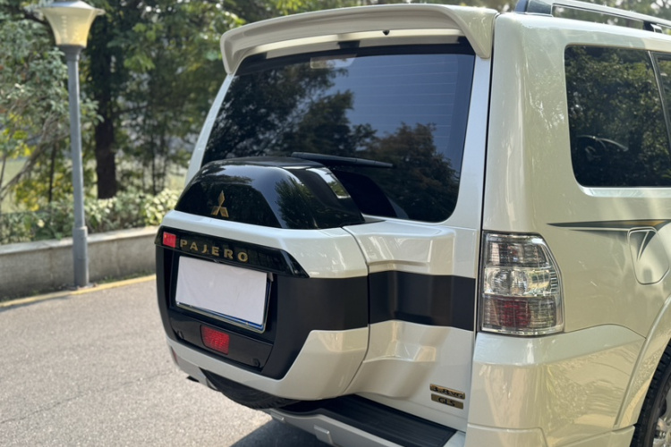 Rolls-Royce 2019 car image #5